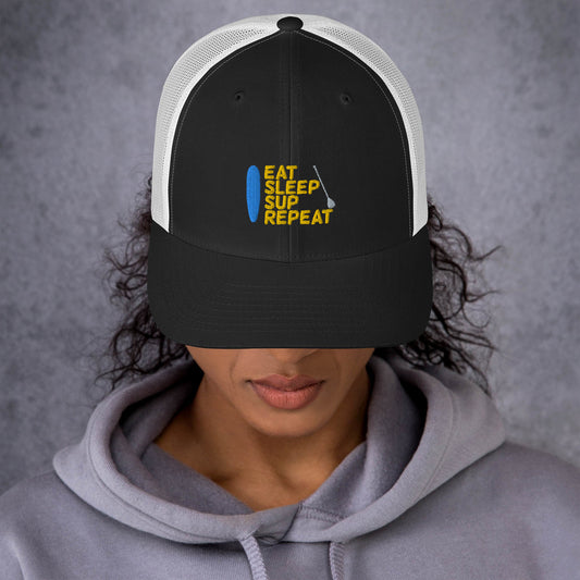 Eat Sleep SUP Repeat Trucker-Cap mit gesticktem Design