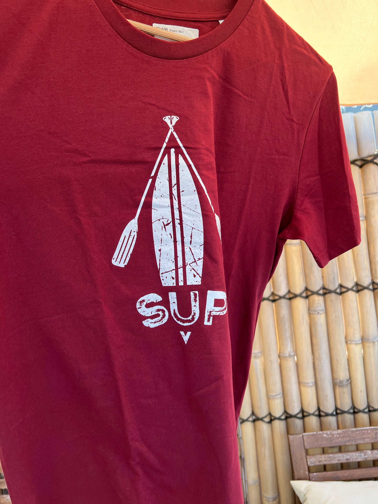 SUP Board - Organic Unisex Shirt in Burgundy Größe L- Sale